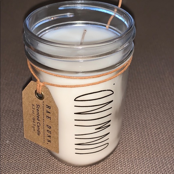 Rae Dunn Scented candle - Picture 2 of 3